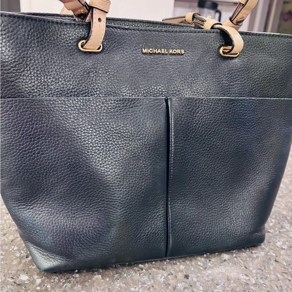 Michael Kors Navy and tan tote bag - Picture 4 of 6